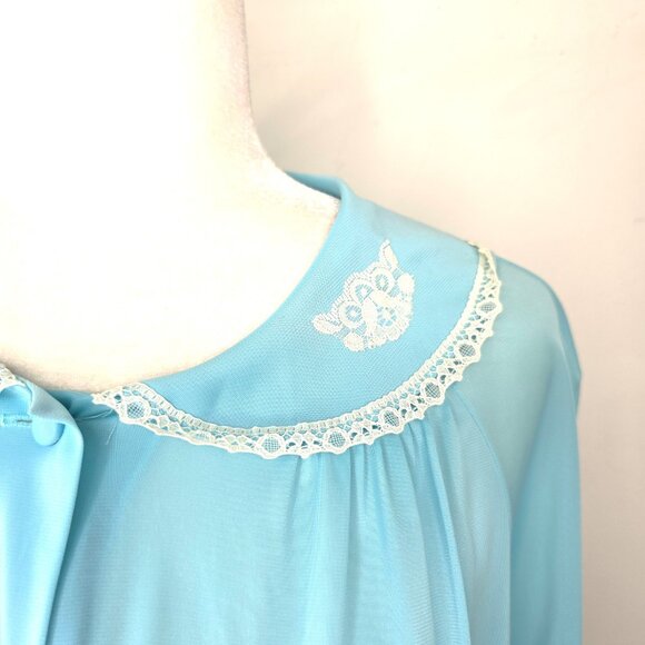 Vintage 70s Nylon Button Front Light Blue Dainty Lace Peter Pan Collar Nightgown - Picture 7 of 8